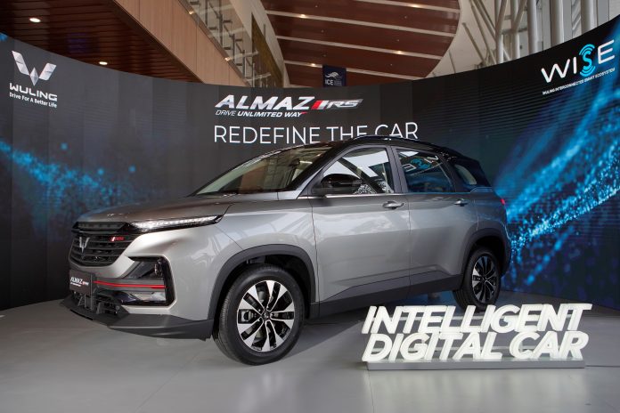 Wuling mengumumkan harga OTR Resmi Almaz RS yang dipasarkan dipasarkan mulai dari Rp365.800.000 (OTR Jakarta)