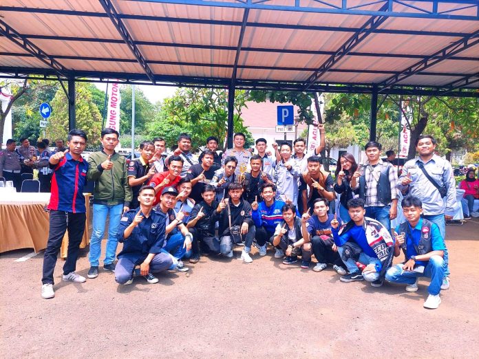 AHMC_001