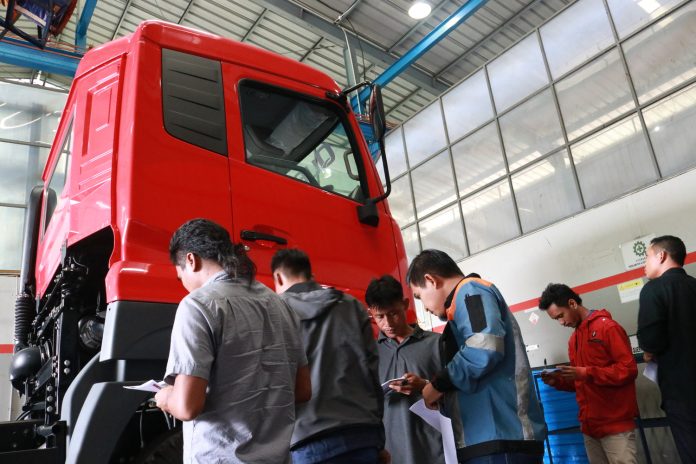 4. Kualifikasi pengemudi untuk mengikuti Extra Mile Challenge Global