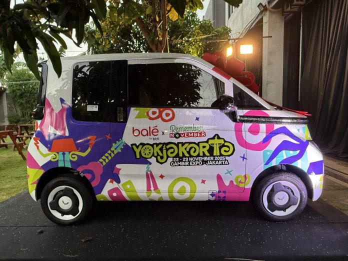 Wuling New Air ev Lite Standard Range yang menjadi hadiah utama ini mengaplikasikan livery Remember November Vol.3 - Yokjakarta
